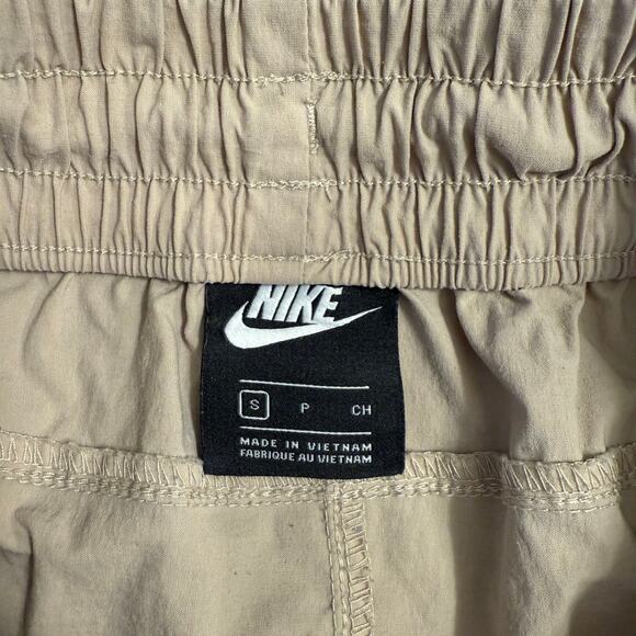 Nike Sportswear Modern Essentials Men’s Gym Short Beige Nylon Pockets Size Small - Picture 7 of 9